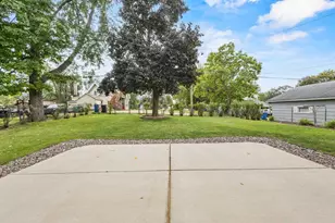 422 E Howard St, Portage, WI 53901 - Photo 26