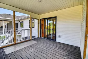 966 Bell Cir, Arlington, WI 53911 - Photo 42
