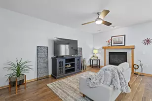 632 Enterprise Dr, Verona, WI 53593 - Photo 4