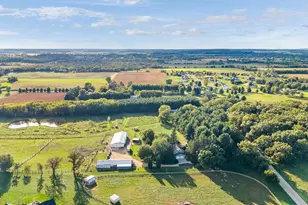 N9401 Hughes Rd, Belleville, WI 53508 - Photo 86
