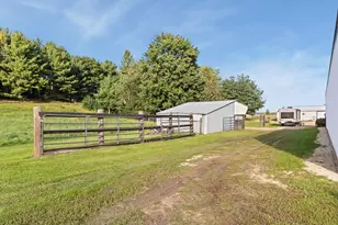 N9401 Hughes Rd, Belleville, WI 53508 - Photo 68