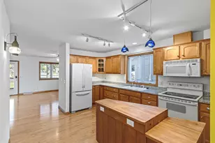 1428 15th St, Baraboo, WI 53913 - Photo 12