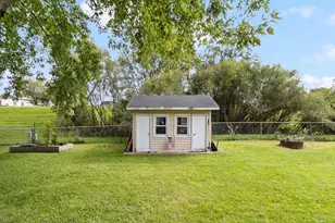 521 Dennis Dr, DeForest, WI 53532 - Photo 54
