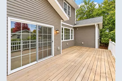 127 E Franklin Street, Portage, WI 53901 - Photo 6