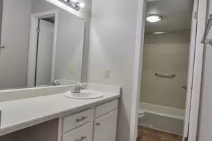 4328 Melody Ln, Madison, WI 53704 - Photo 8