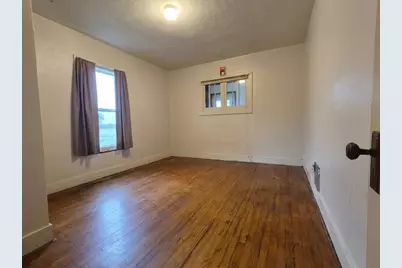 209 Elliott Street, Janesville, WI 53546 - Photo 4