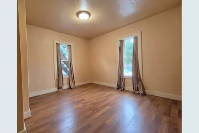 209 Elliott Street, Janesville, WI 53546 - Photo 6