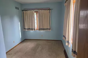 302 Maple Ave, Clinton, WI 53525 - Photo 14
