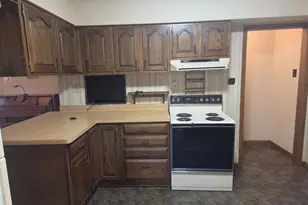 302 Maple Ave, Clinton, WI 53525 - Photo 8