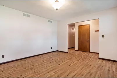 349 Sycamore Lane, Machesney Park, IL 61115 - Photo 10