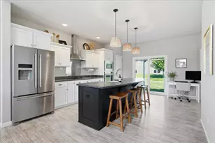 1817 Red Fern Ln, Madison, WI 53718 - Photo 12
