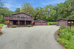 7959 N Pine View Dr, Edgerton, WI 53534 - Photo 2