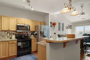 3848 Maple Grove Dr, Madison, WI 53719 - Photo 8