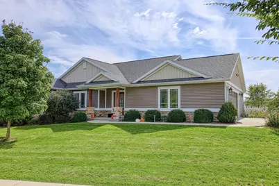 601 Wheatland Drive, Cambridge, WI 53523 - Photo 2
