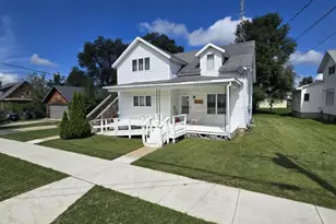 310 Harvard St, Princeton, WI 54968 - Photo 2