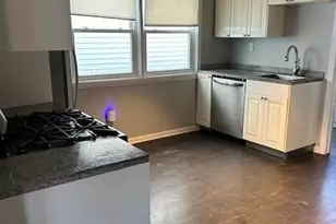 2929 S 9th Pl, Milwaukee, WI 53215 - Photo 18