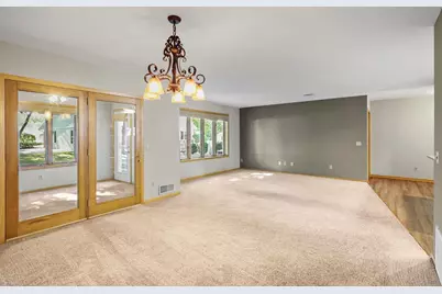 7213 Saukdale Drive, Madison, WI 53717 - Photo 8