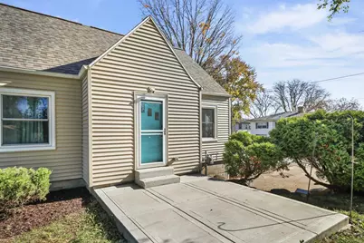 3202 Ridgeway Avenue, Madison, WI 53704 - Photo 2