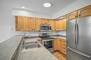 510 Nightingale Ln, Cottage Grove, WI 53527 - Photo 16