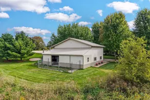 852 Canal Rd, Marshall, WI 53559 - Photo 16