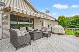 852 Canal Rd, Marshall, WI 53559 - Photo 10