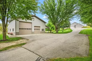 852 Canal Rd, Marshall, WI 53559 - Photo 14