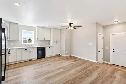 1150 Kamperschroer Way, Sun Prairie, WI 53590 - Photo 6
