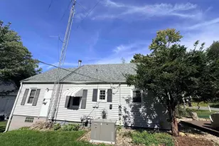 591 E 4th St, Richland Center, WI 53581 - Photo 6