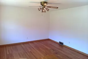 202 Sunset Dr, DeForest, WI 53532 - Photo 12
