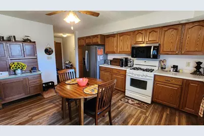 206 Hancock Drive, Orangeville, IL 61060 - Photo 8