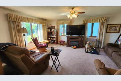 206 Hancock Drive, Orangeville, IL 61060 - Photo 12
