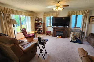 206 Hancock Dr, Orangeville, IL 61060 - Photo 12