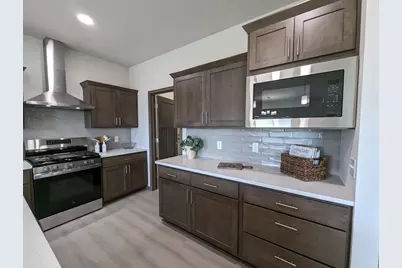 913 Brookview Trail, Mount Horeb, WI 53572 - Photo 8