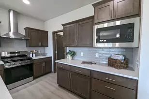 913 Brookview Trail, Mount Horeb, WI 53572 - Photo 8