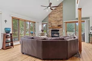 W4292 Red Oak Ct, Mauston, WI 53948 - Photo 8