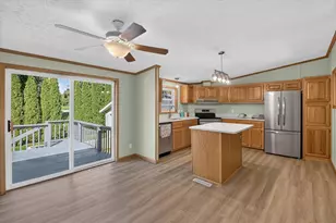 W2506 Circle Dr, Watertown, WI 53094 - Photo 10