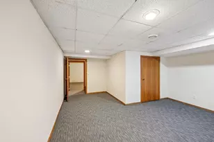 867 Henry St, Waunakee, WI 53597 - Photo 28