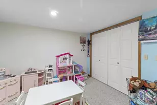 810 Suffolk Dr, Janesville, WI 53546 - Photo 4