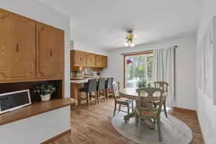 810 Suffolk Dr, Janesville, WI 53546 - Photo 12