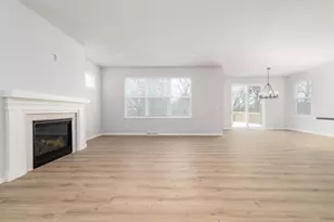 1816 August Moon Dr, Madison, WI 53718 - Photo 2