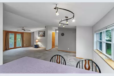 5688 S Bird Street, Sun Prairie, WI 53590 - Photo 10