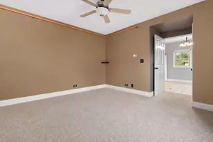 170 S Jackson St, Janesville, WI 53548 - Photo 16
