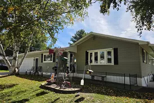 908 Mildred Ave, Edgerton, WI 53534 - Photo 1