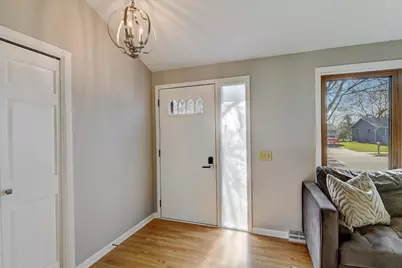1110 Sunfield Street, Sun Prairie, WI 53590 - Photo 8