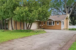 5133 Door Dr, Madison, WI 53705 - Photo 2