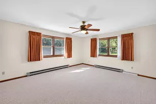 7017 Prairie Dr, Middleton, WI 53562 - Photo 16