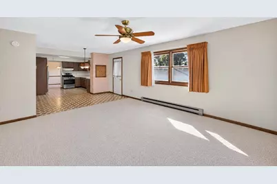 7017 Prairie Drive, Middleton, WI 53562 - Photo 14