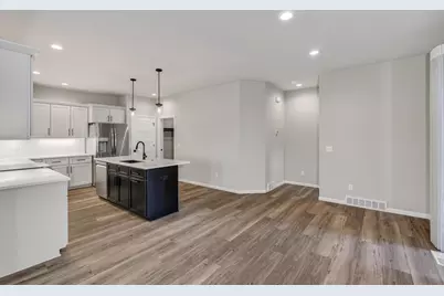 662 Hillcrest Drive, Waunakee, WI 53597 - Photo 16