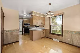 420 Melody Ln, Verona, WI 53593 - Photo 6