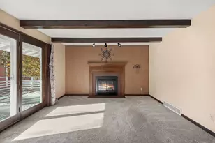 420 Melody Ln, Verona, WI 53593 - Photo 2